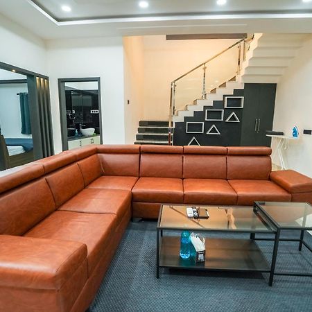N Cube Serviced Apartments Haiderabad Buitenkant foto