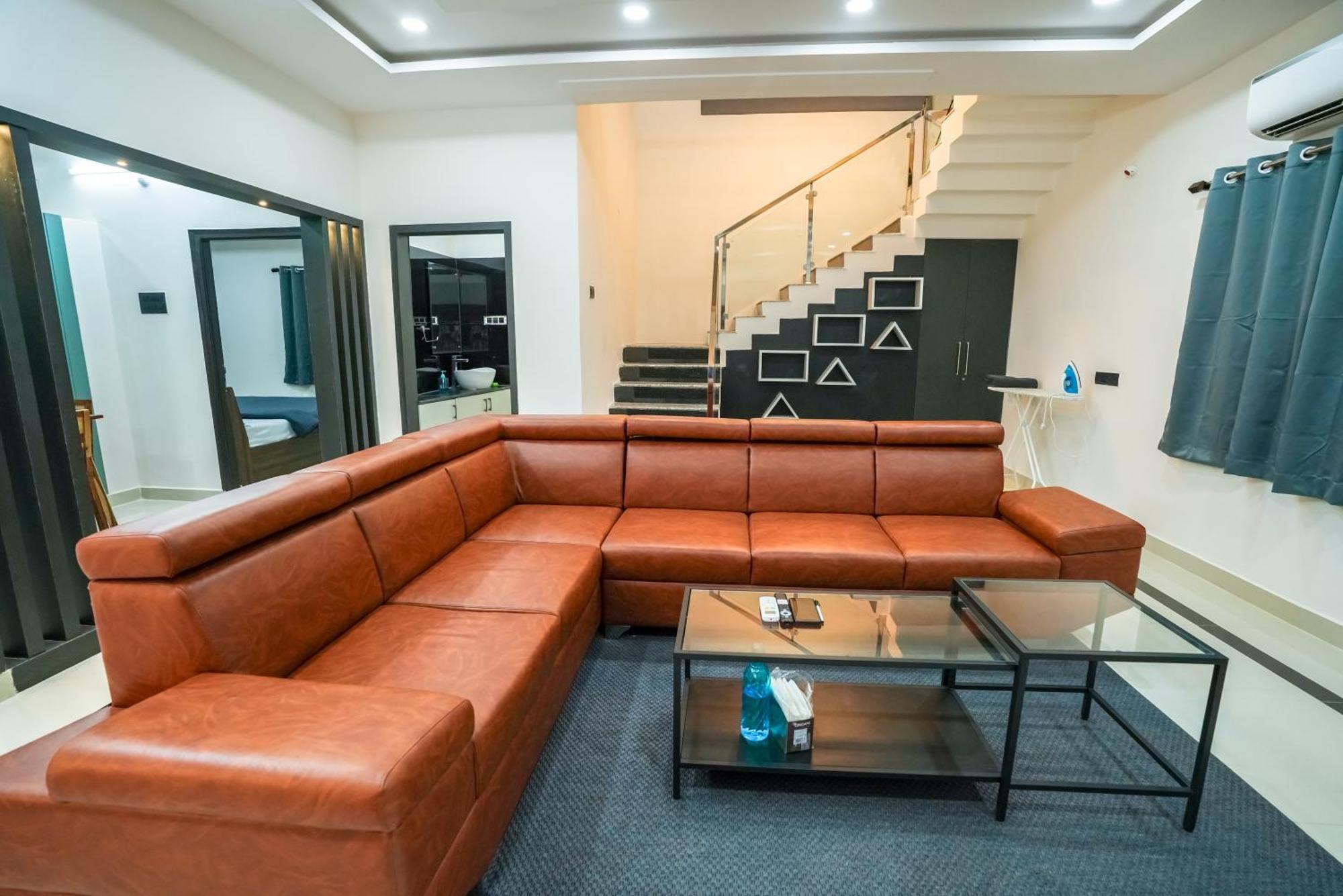 N Cube Serviced Apartments Haiderabad Buitenkant foto